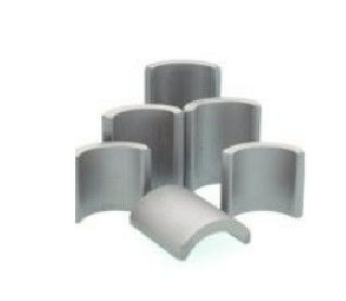 Постоянный магнит из феррита высокой принудительности для промышленного использования